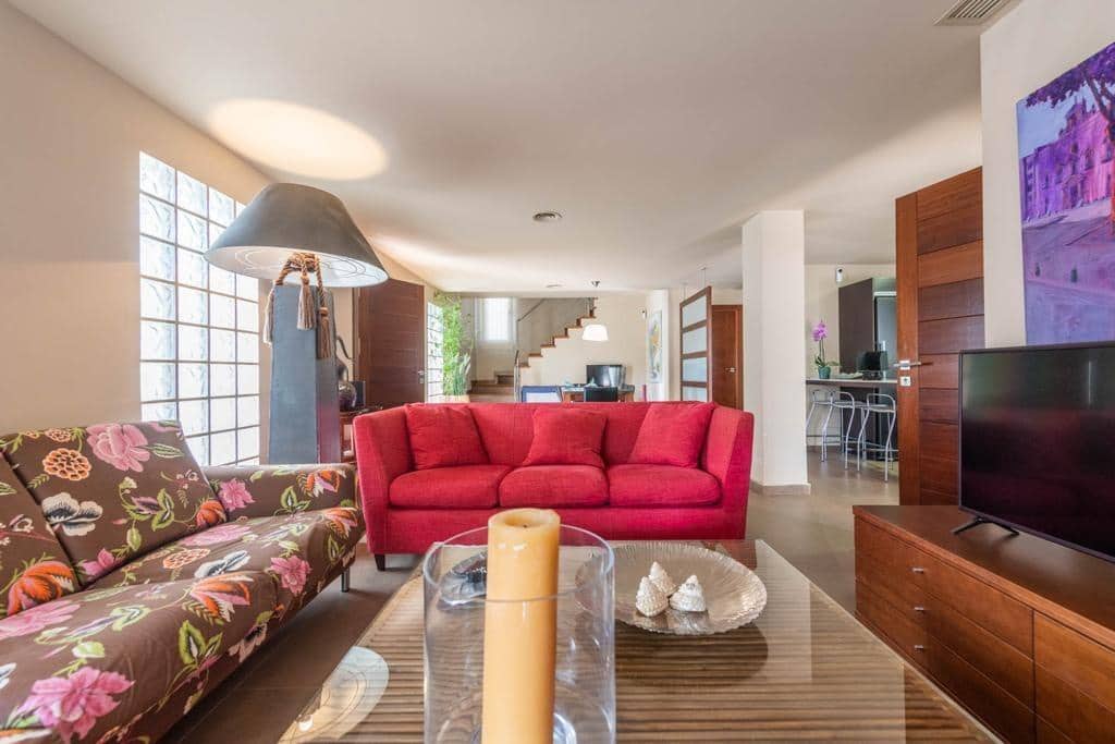 5 soveværelse Villa til salg i Calarreona med swimmingpool - € 1.000.000 (Ref: 8473912)