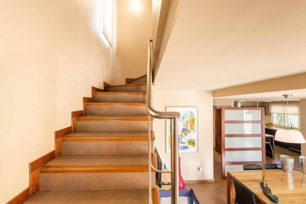 5 soveværelse Villa til salg i Calarreona med swimmingpool - € 1.000.000 (Ref: 8473912)