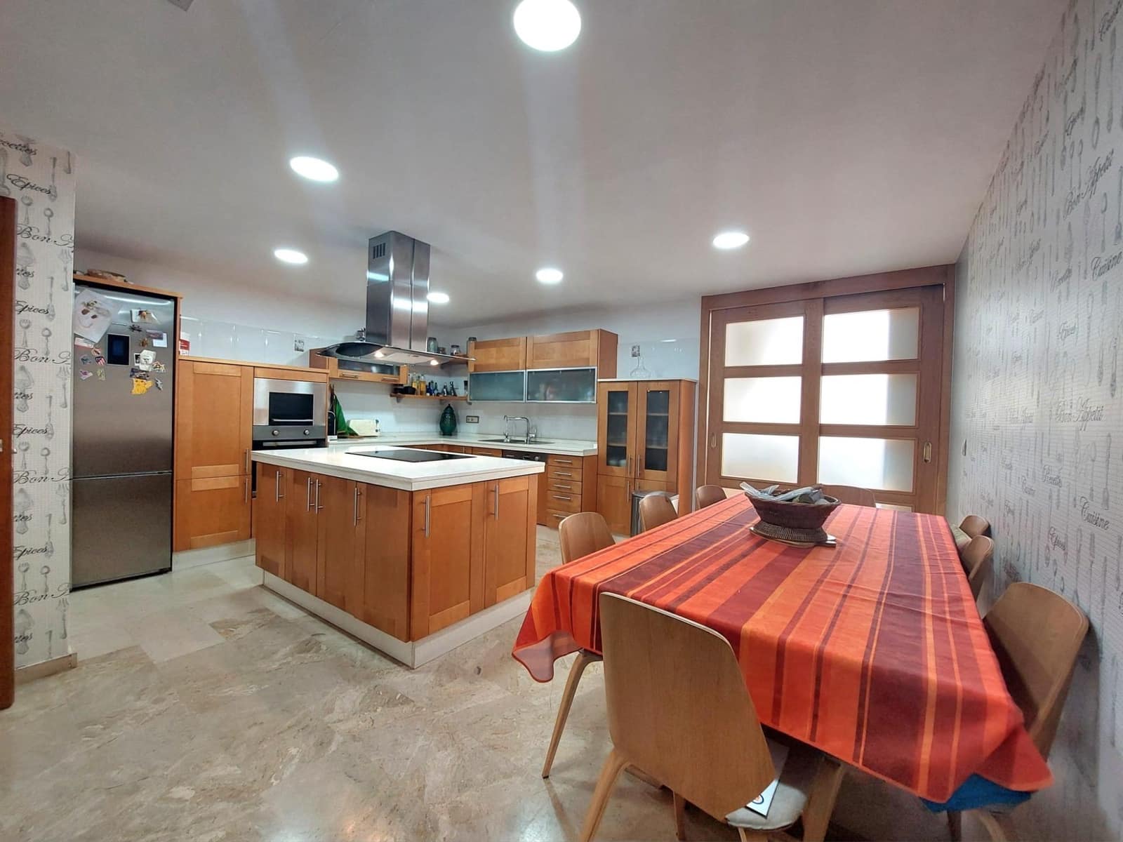 3 bedroom Penthouse for sale in Aguilas with garage - € 650,000 (Ref: 8564698)