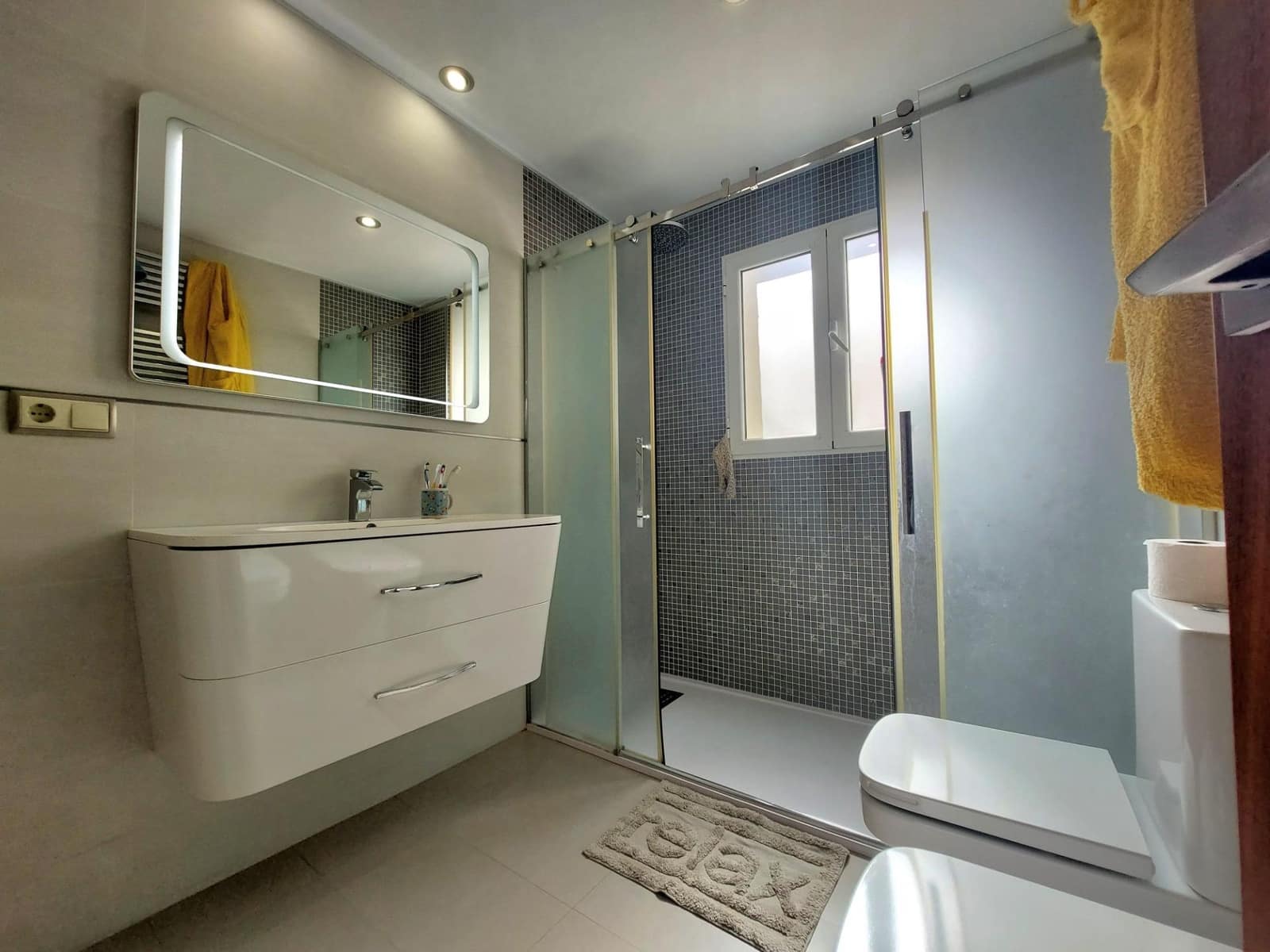 3 bedroom Penthouse for sale in Aguilas with garage - € 650,000 (Ref: 8564698)