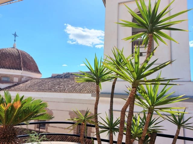 3 bedroom Penthouse for sale in Aguilas with garage - € 650,000 (Ref: 8564698)
