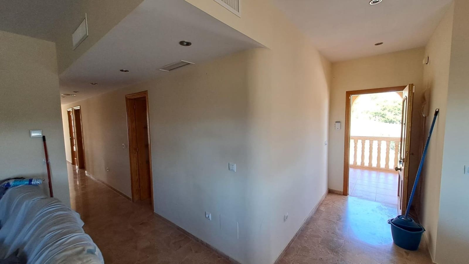 5 bedroom Finca/Country House for sale in Aguilas with garage - € 700,000 (Ref: 8652844)