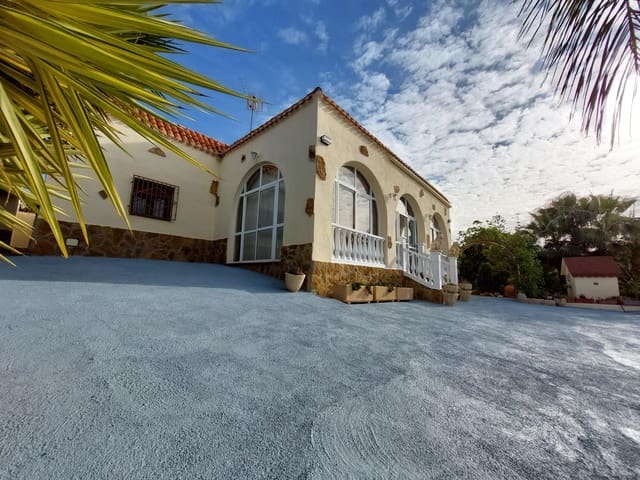 3 soveværelse Finca/Landehus til salg i Aguilas med swimmingpool garage - € 312.000 (Ref: 8652845)