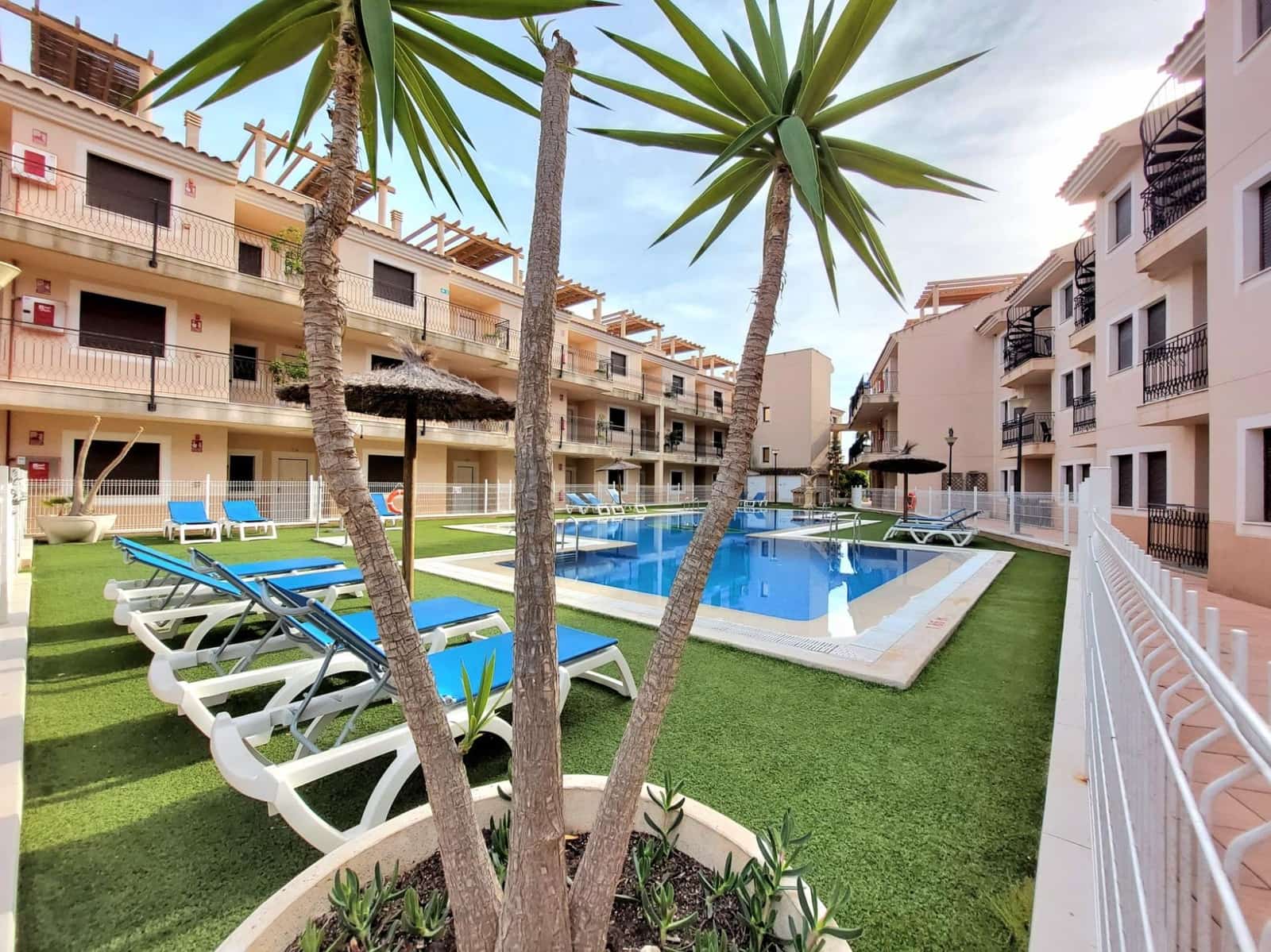 2 soverom Leilighet til salgs i Aguilas med svømmebasseng garasje - € 136 000 (Ref: 8865331)