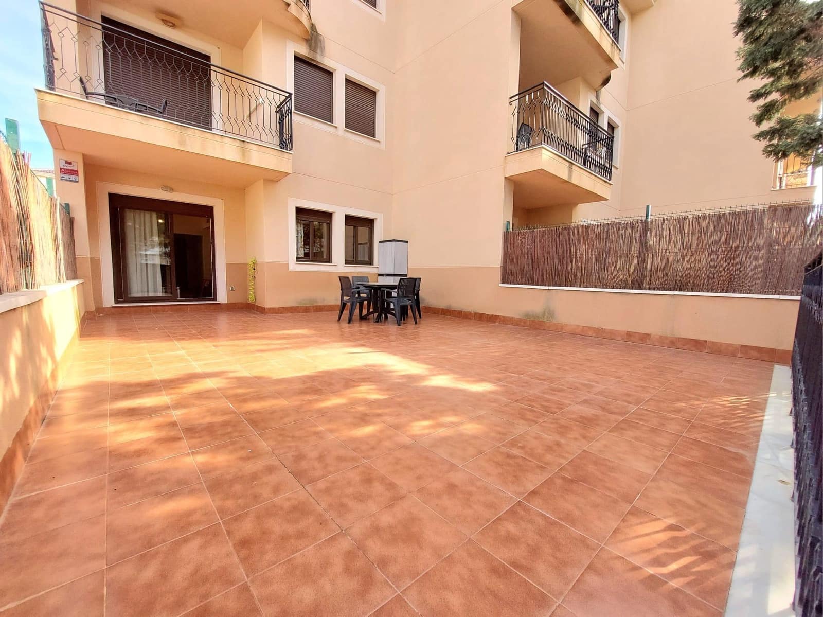 2 soverom Leilighet til salgs i Aguilas med svømmebasseng garasje - € 136 000 (Ref: 8865331)