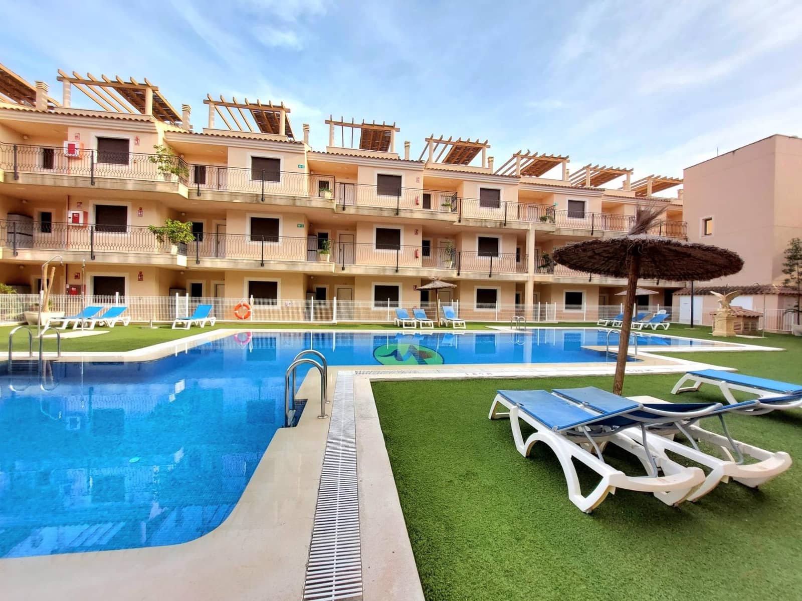 2 soverom Leilighet til salgs i Aguilas med svømmebasseng garasje - € 136 000 (Ref: 8865331)