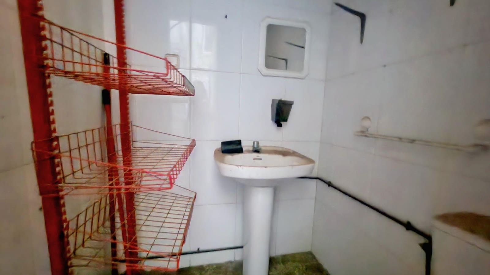 Commercial for sale in Aguilas - € 63,000 (Ref: 8888374)