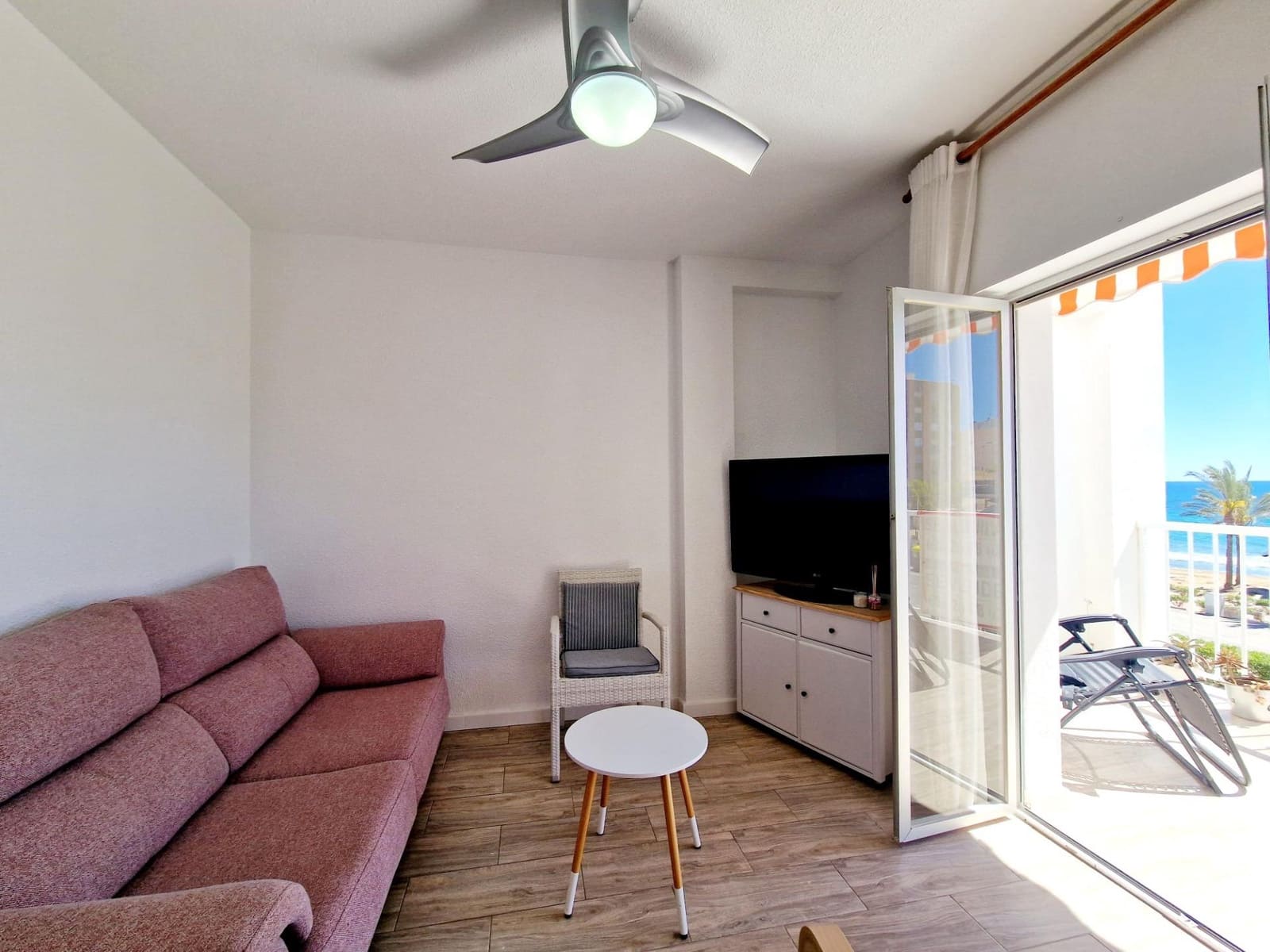 Ático de 2 habitaciones en San Juan de los Terreros en venta - 240.000 € (Ref: 8911400)