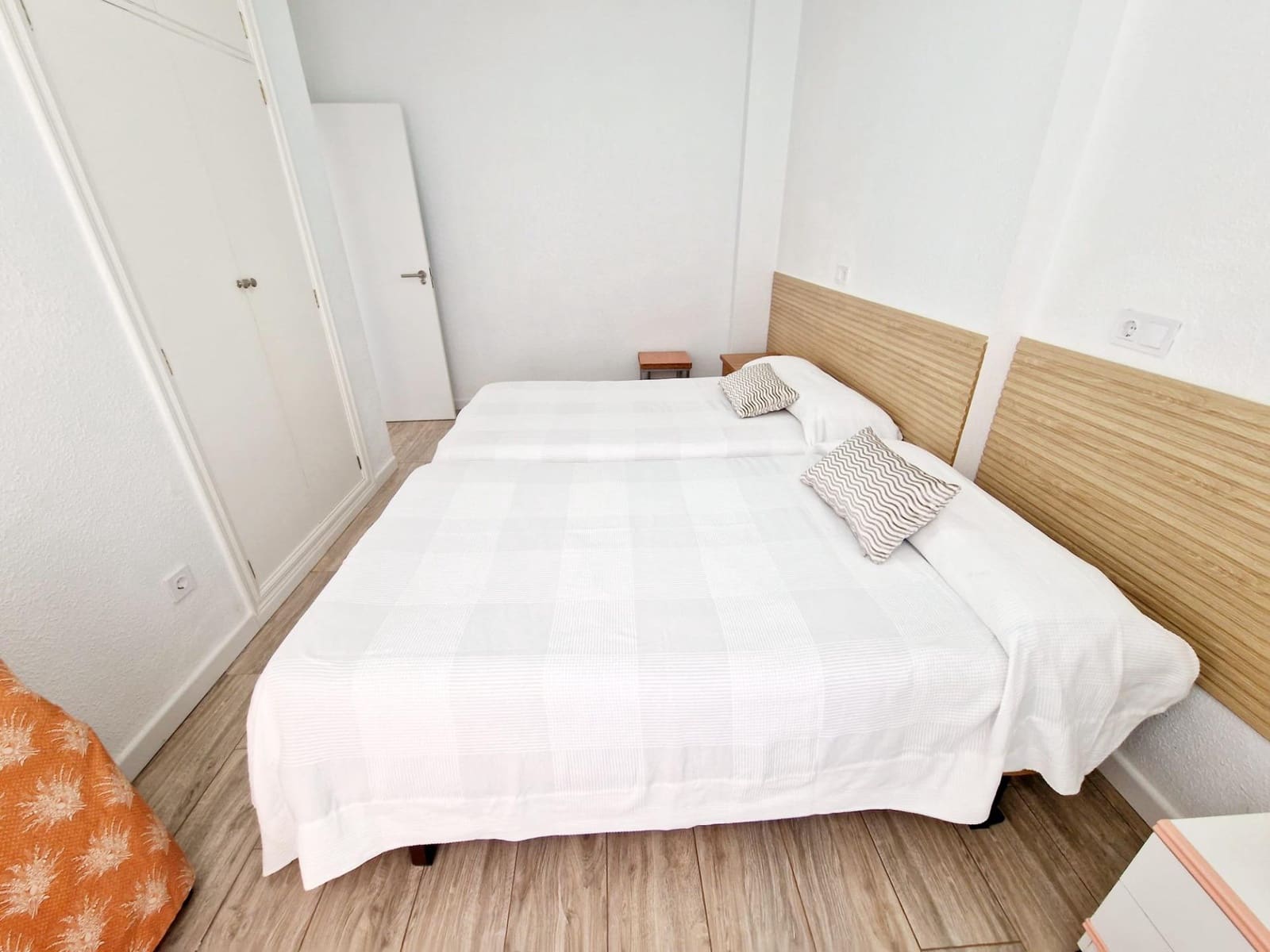 Ático de 2 habitaciones en San Juan de los Terreros en venta - 240.000 € (Ref: 8911400)