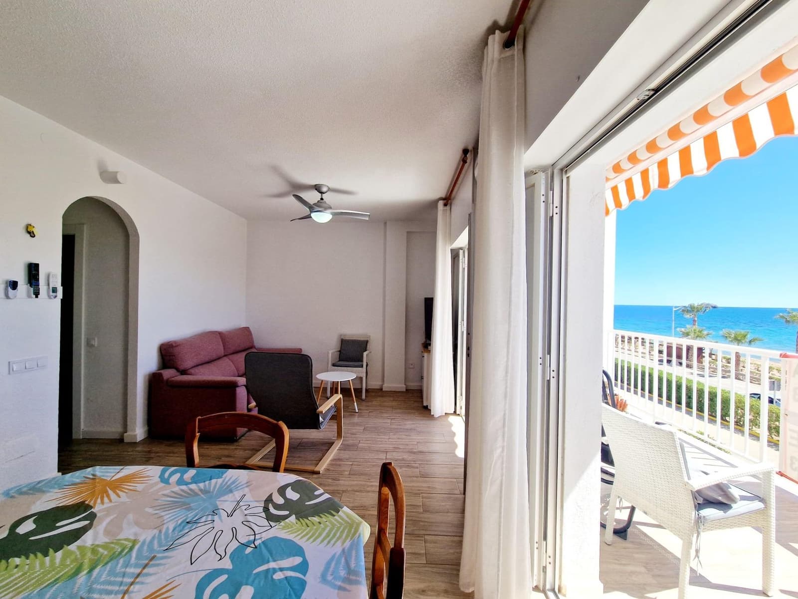 Ático de 2 habitaciones en San Juan de los Terreros en venta - 240.000 € (Ref: 8911400)