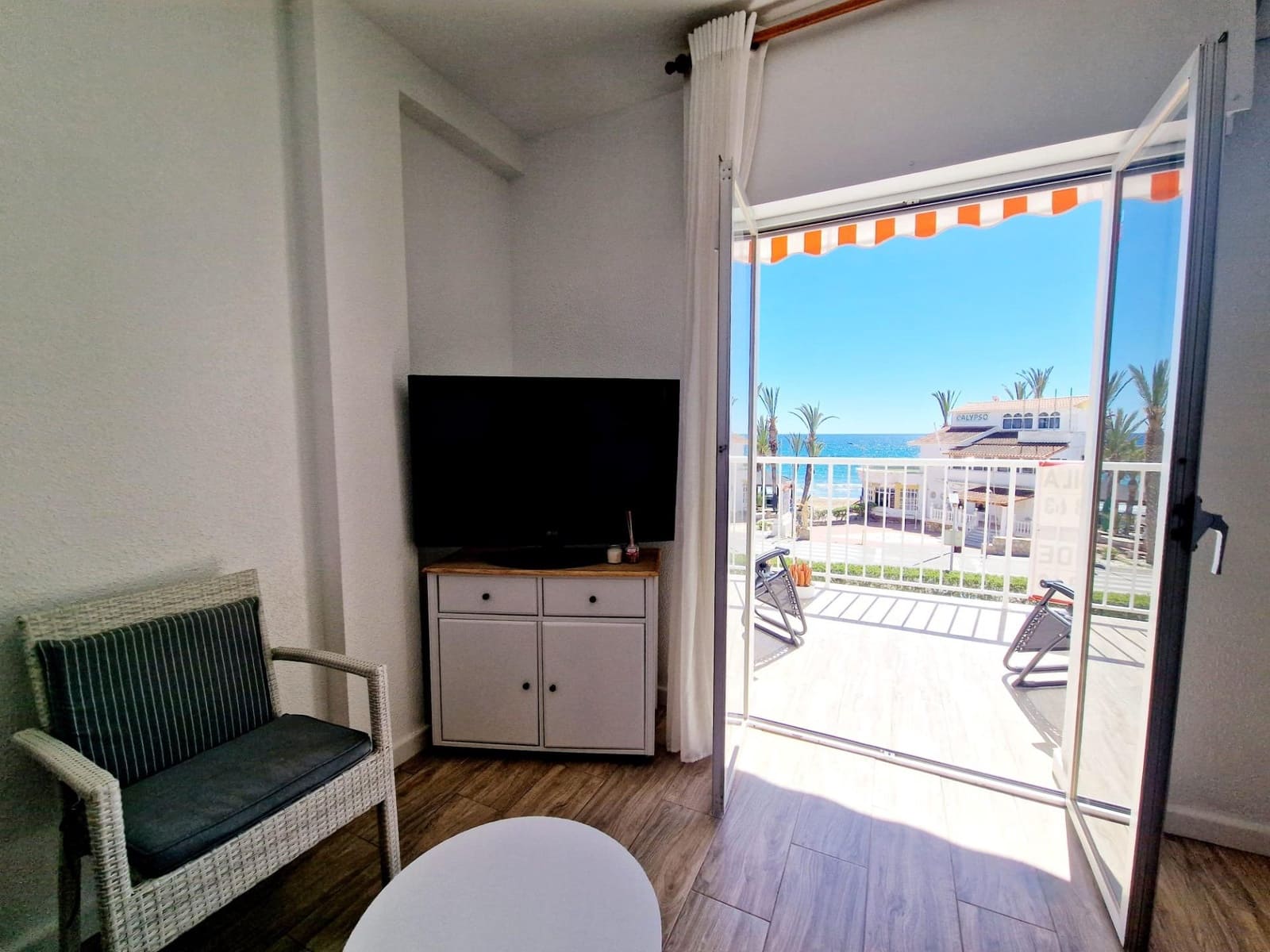 Ático de 2 habitaciones en San Juan de los Terreros en venta - 240.000 € (Ref: 8911400)