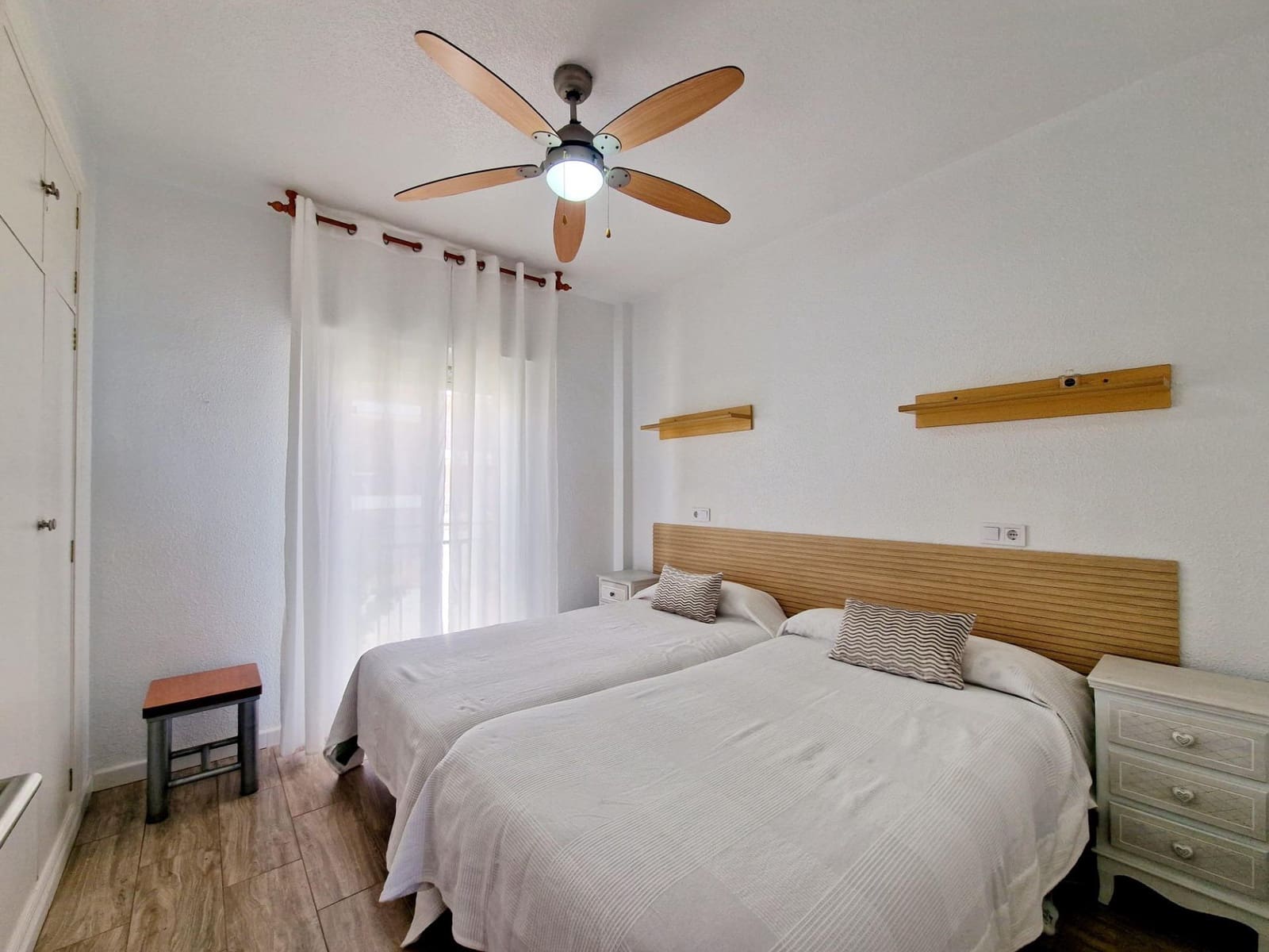 Ático de 2 habitaciones en San Juan de los Terreros en venta - 240.000 € (Ref: 8911400)