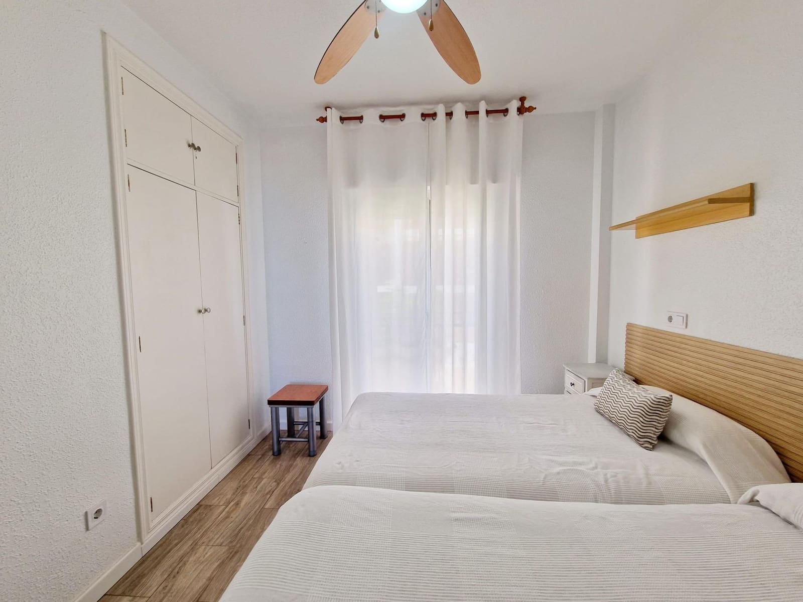 Ático de 2 habitaciones en San Juan de los Terreros en venta - 240.000 € (Ref: 8911400)