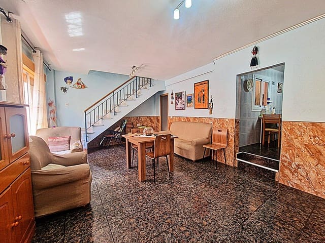 Casa de 4 habitaciones en Aguilas en venta - 125.000 € (Ref: 8923751)