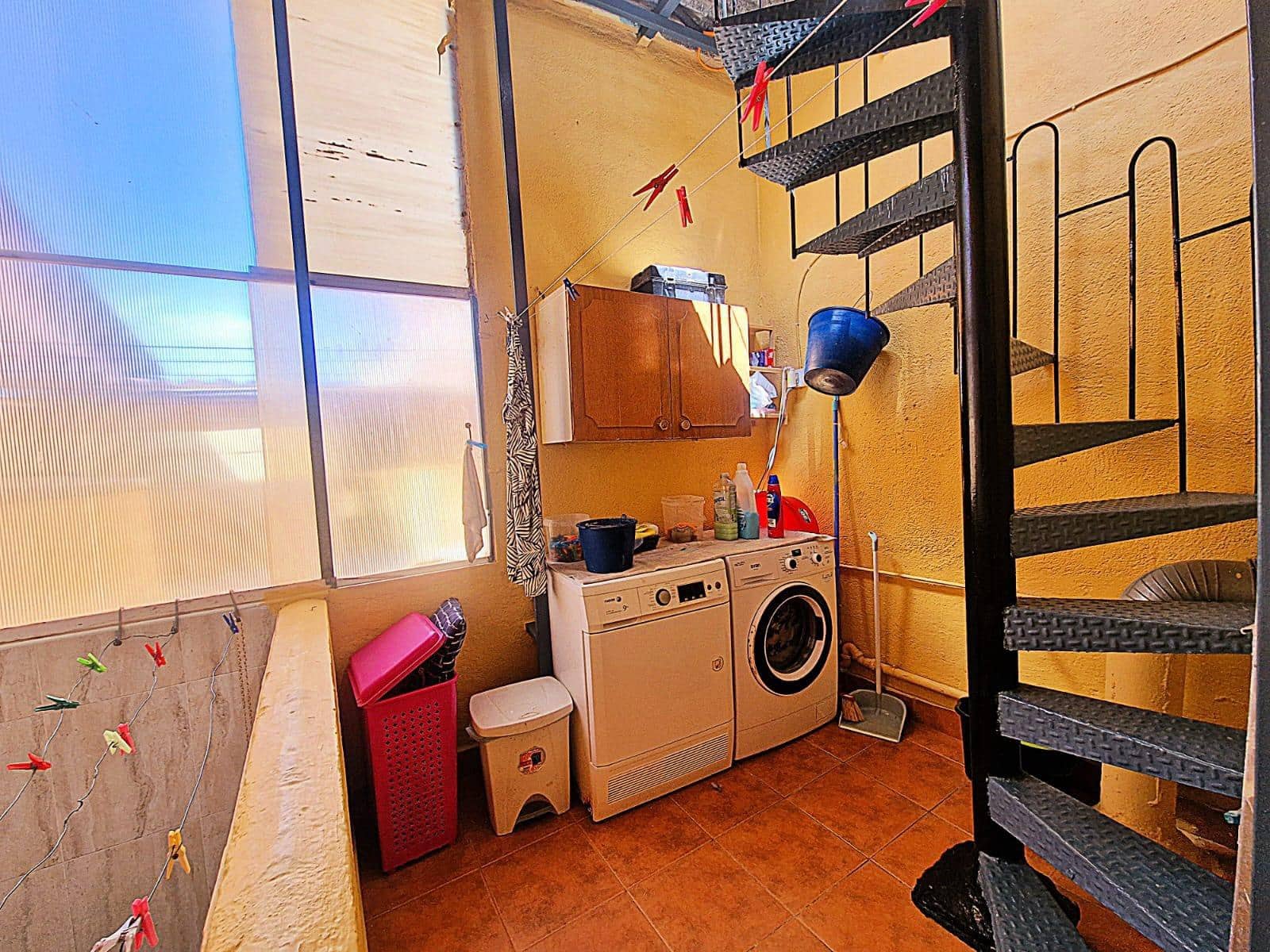Casa de 4 habitaciones en Aguilas en venta - 125.000 € (Ref: 8923751)