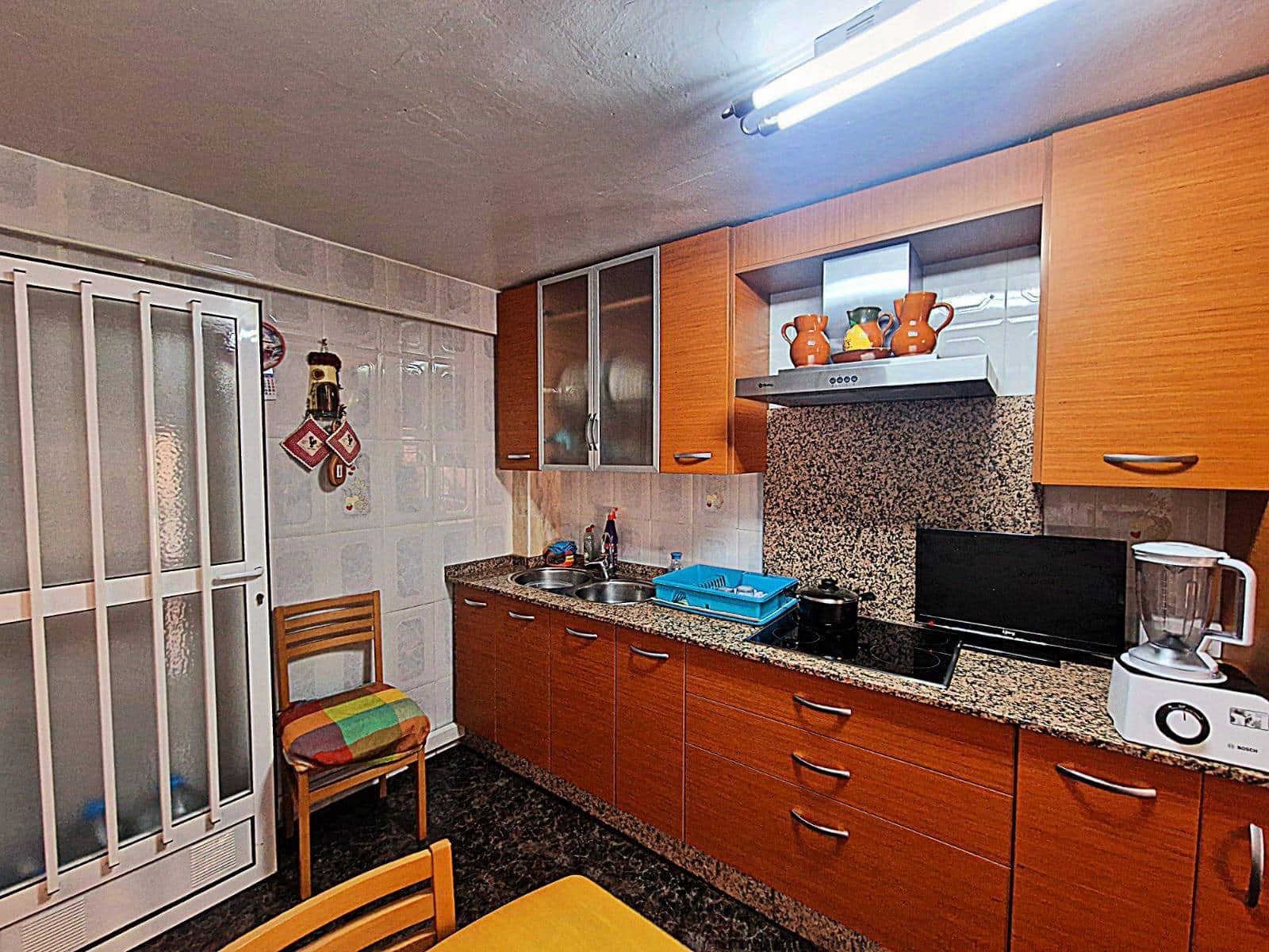 Casa de 4 habitaciones en Aguilas en venta - 125.000 € (Ref: 8923751)