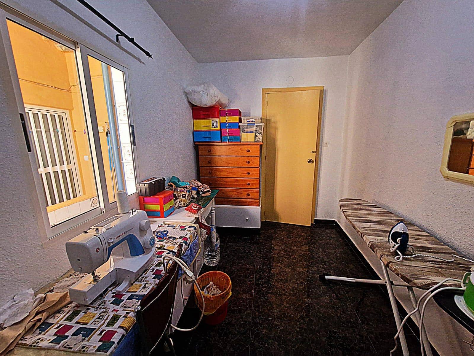 Casa de 4 habitaciones en Aguilas en venta - 125.000 € (Ref: 8923751)