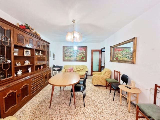Piso de 3 habitaciones en Aguilas en venta con garaje - 135.000 € (Ref: 8993908)