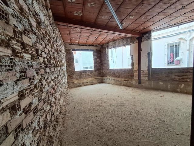 Kommersiell til salgs i Murcia by - € 130 000 (Ref: 9125200)