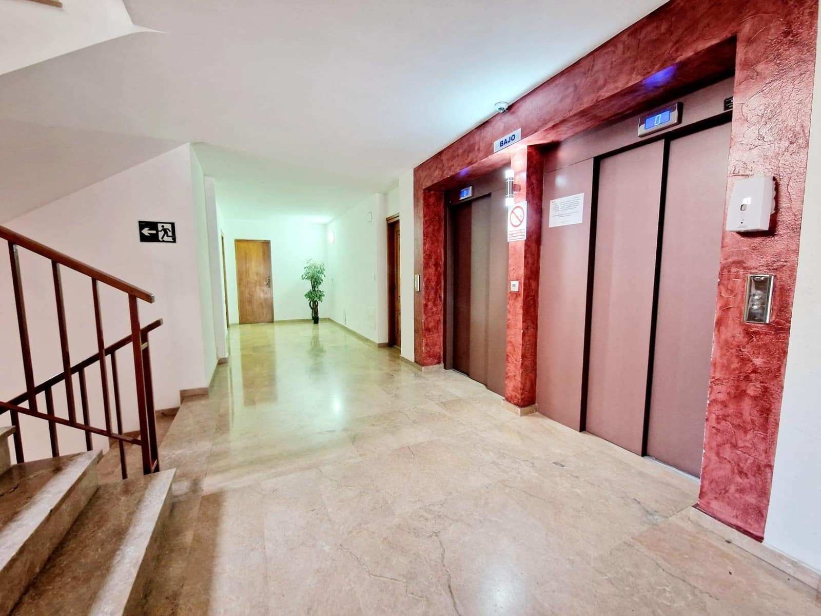 Piso de 3 habitaciones en Aguilas en venta con garaje - 280.000 € (Ref: 9622706)