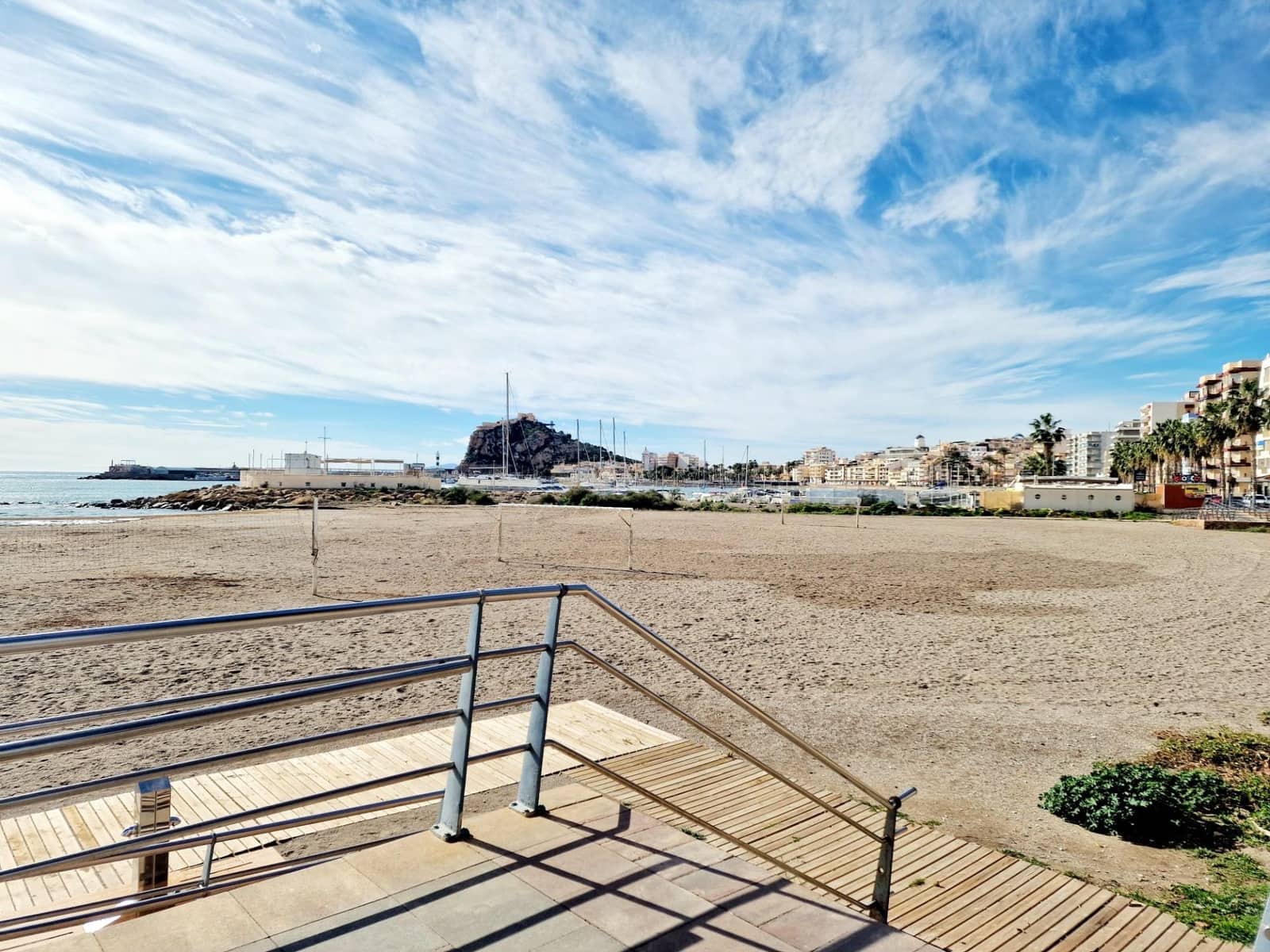 Piso de 3 habitaciones en Aguilas en venta con garaje - 280.000 € (Ref: 9622706)