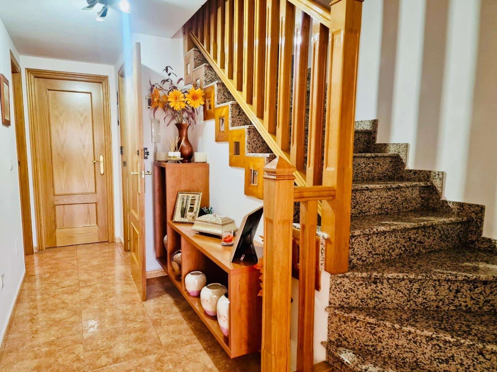 4 makuuhuone Huoneisto myytävänä paikassa Aguilas mukana 
autotalli - 250 000 € (Ref: 9622708)