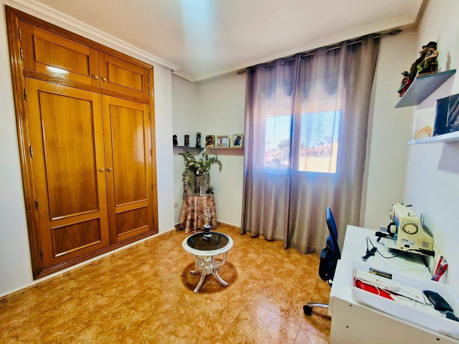 4 makuuhuone Huoneisto myytävänä paikassa Aguilas mukana 
autotalli - 250 000 € (Ref: 9622708)