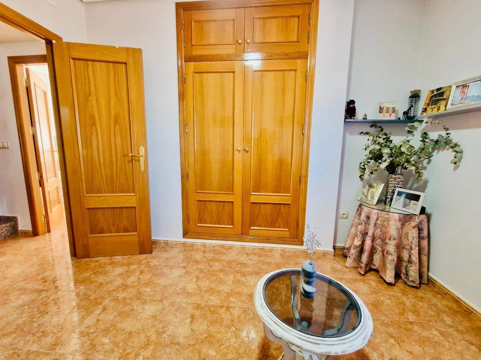 4 makuuhuone Huoneisto myytävänä paikassa Aguilas mukana 
autotalli - 250 000 € (Ref: 9622708)