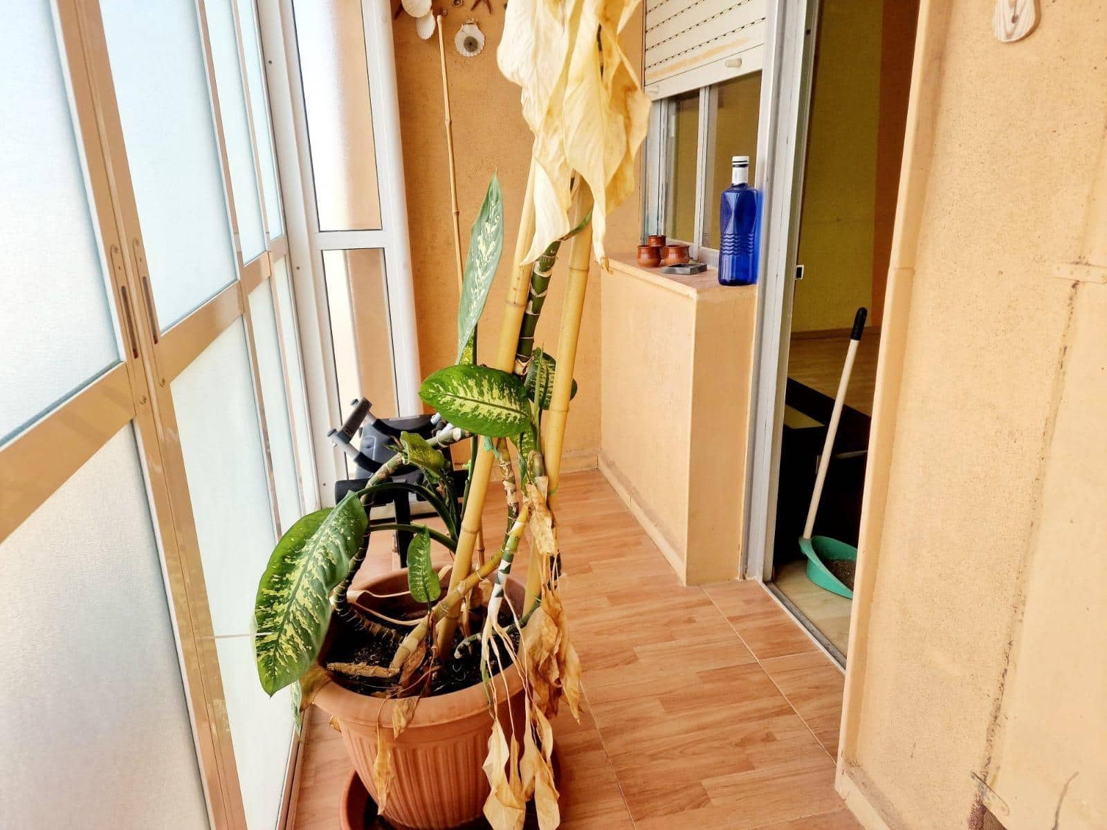 Piso de 3 habitaciones en Aguilas en venta con garaje - 160.000 € (Ref: 9622712)