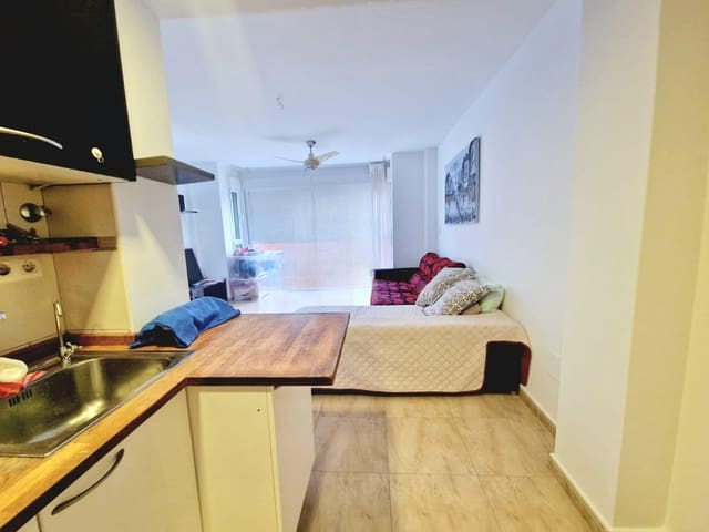 2 bedroom Apartment for sale in Aguilas - € 135,000 (Ref: 9622714)