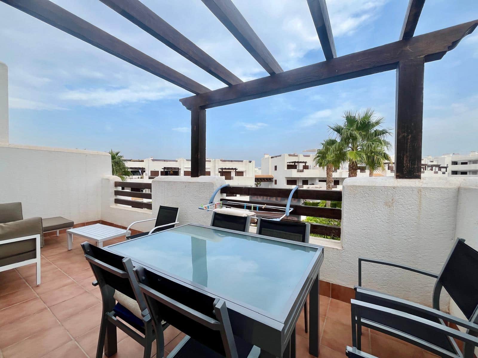 2 makuuhuone Kattohuoneisto myytävänä paikassa San Juan de los Terreros mukana uima-altaan 
autotalli - 235 000 € (Ref: 9622716)