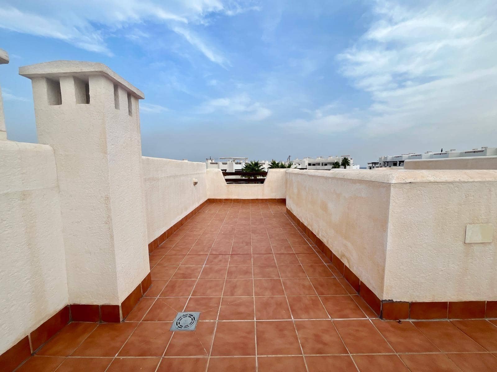 2 makuuhuone Kattohuoneisto myytävänä paikassa San Juan de los Terreros mukana uima-altaan 
autotalli - 235 000 € (Ref: 9622716)