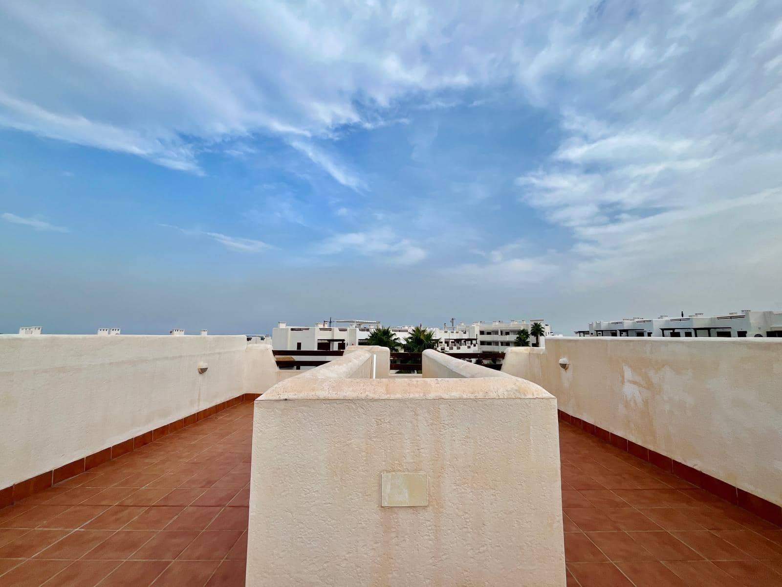 2 makuuhuone Kattohuoneisto myytävänä paikassa San Juan de los Terreros mukana uima-altaan 
autotalli - 235 000 € (Ref: 9622716)