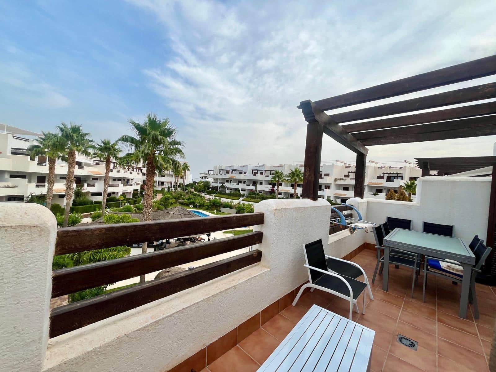 2 makuuhuone Kattohuoneisto myytävänä paikassa San Juan de los Terreros mukana uima-altaan 
autotalli - 235 000 € (Ref: 9622716)