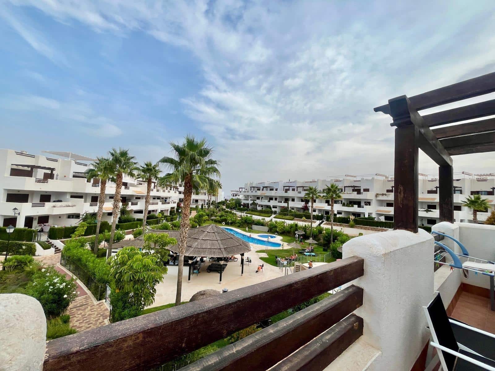 2 makuuhuone Kattohuoneisto myytävänä paikassa San Juan de los Terreros mukana uima-altaan 
autotalli - 235 000 € (Ref: 9622716)