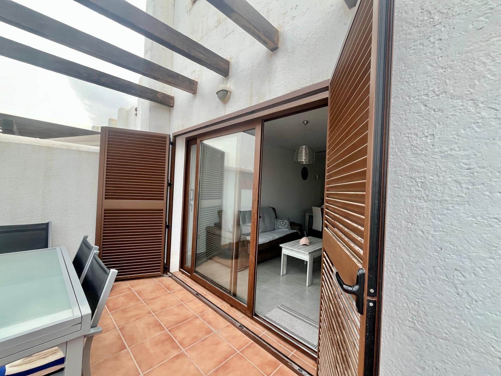 2 makuuhuone Kattohuoneisto myytävänä paikassa San Juan de los Terreros mukana uima-altaan 
autotalli - 235 000 € (Ref: 9622716)