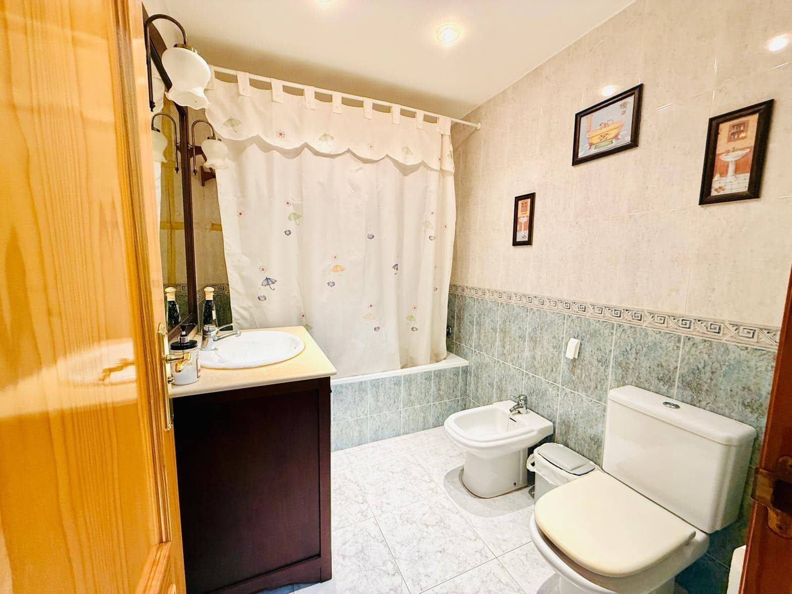 4 bedroom Terraced Villa for sale in Aguilas with garage - € 189,000 (Ref: 9622724)