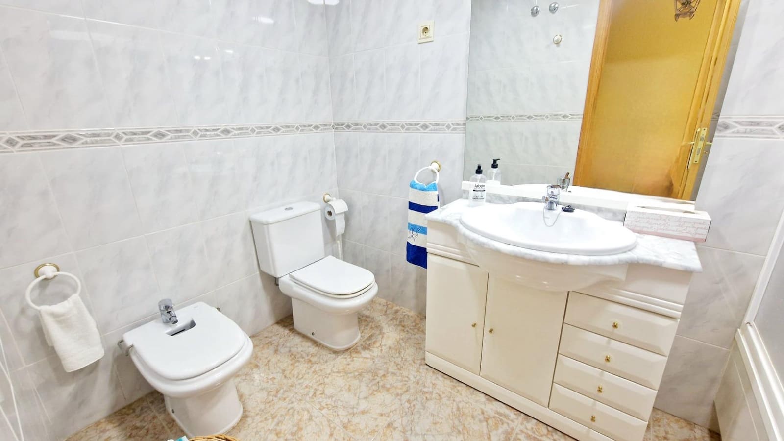 Piso de 3 habitaciones en Aguilas en venta con piscina garaje - 279.000 € (Ref: 9622725)