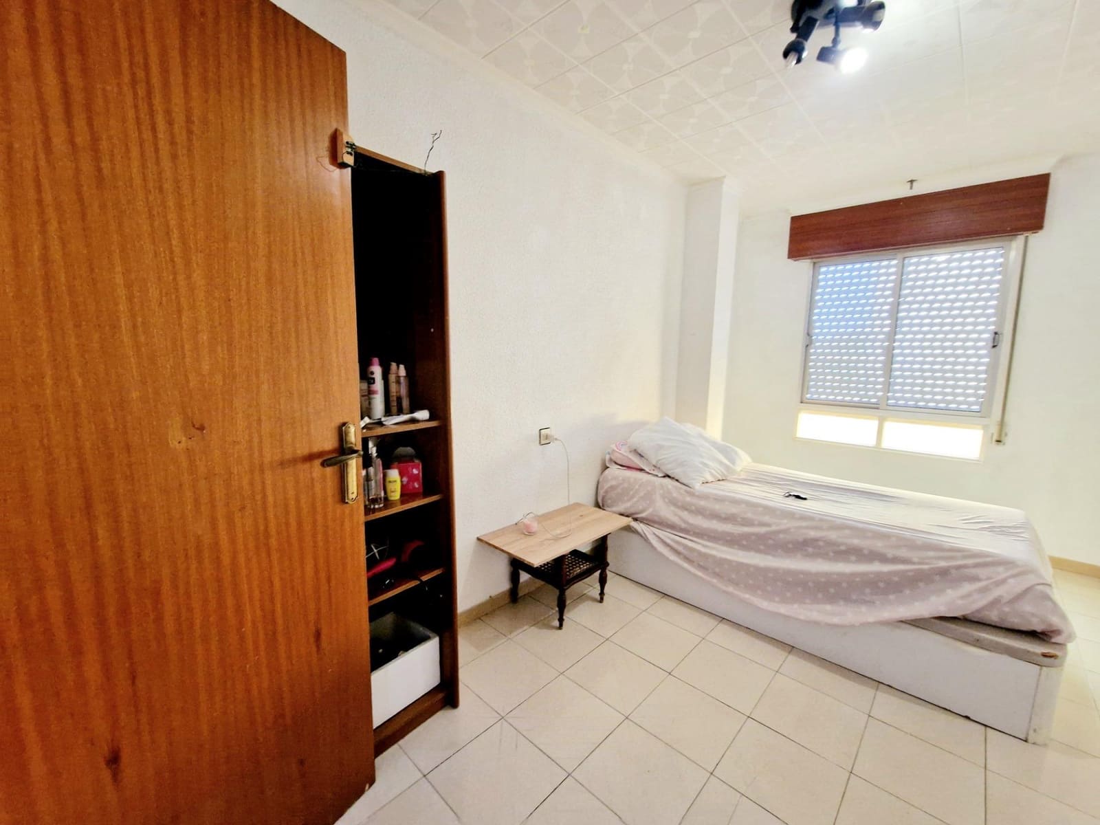 5 bedroom Villa for sale in Aguilas with garage - € 155,000 (Ref: 9622732)