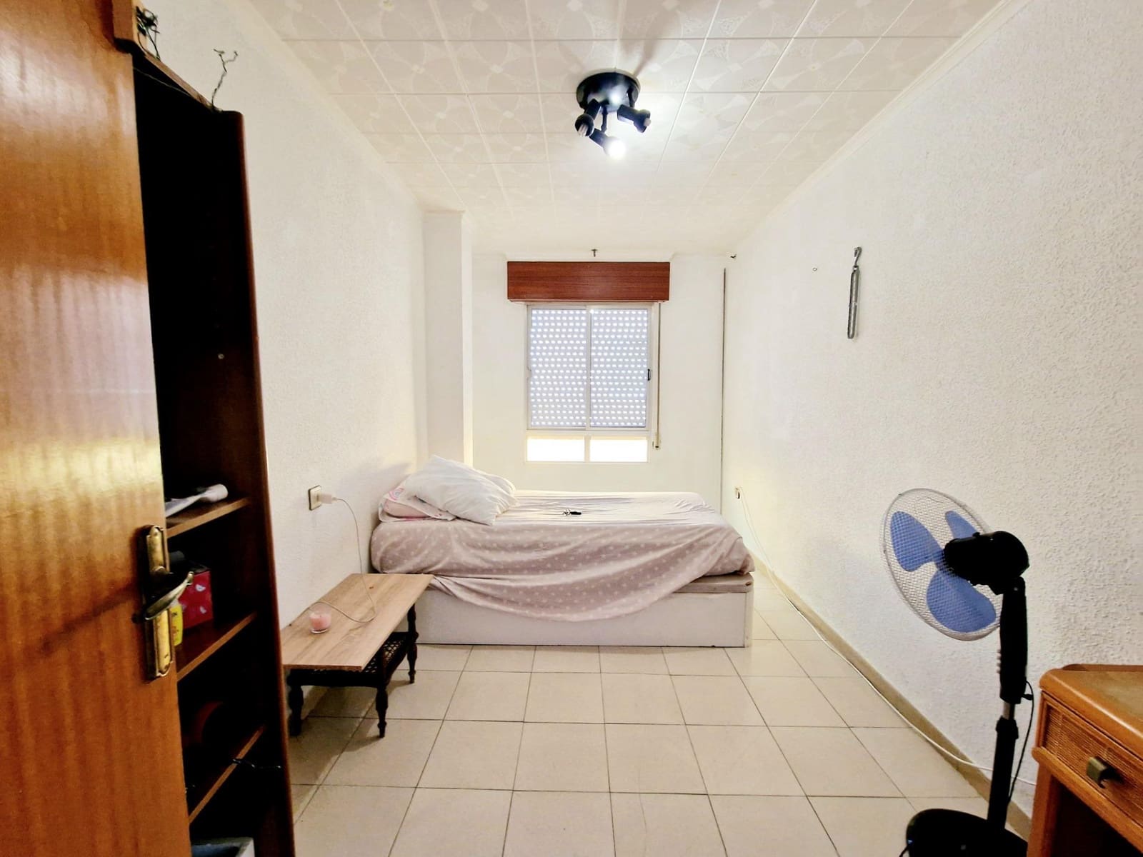 5 bedroom Villa for sale in Aguilas with garage - € 155,000 (Ref: 9622732)