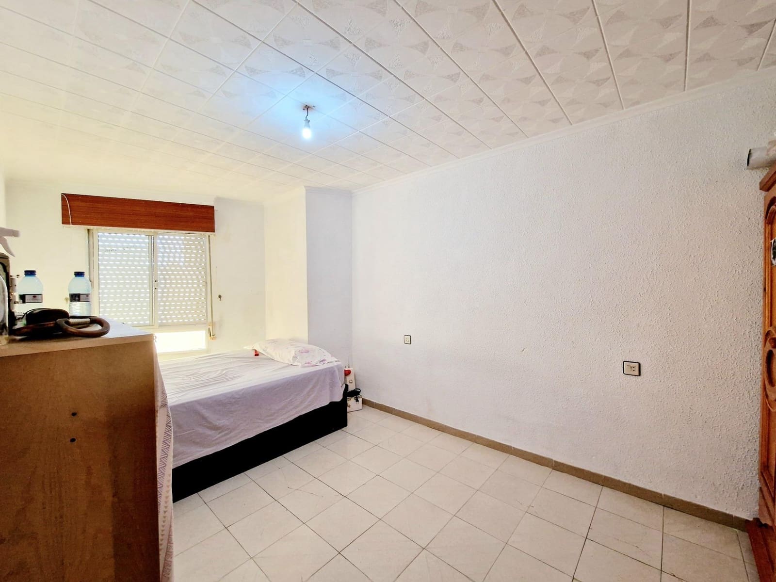 5 bedroom Villa for sale in Aguilas with garage - € 155,000 (Ref: 9622732)