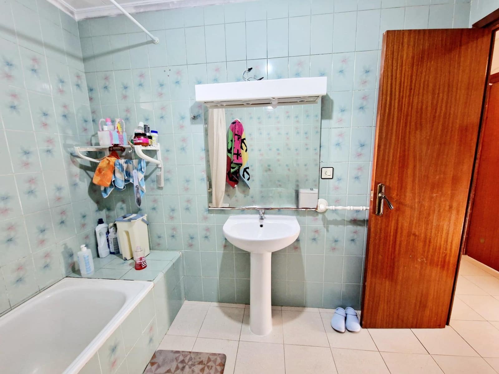 5 bedroom Villa for sale in Aguilas with garage - € 155,000 (Ref: 9622732)