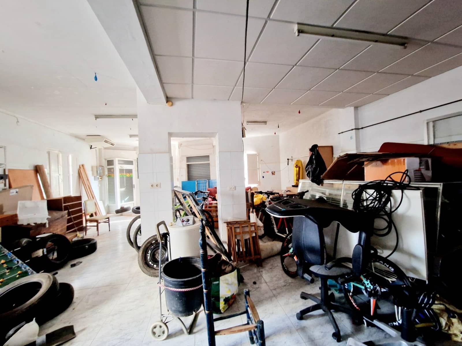 5 bedroom Villa for sale in Aguilas with garage - € 155,000 (Ref: 9622732)