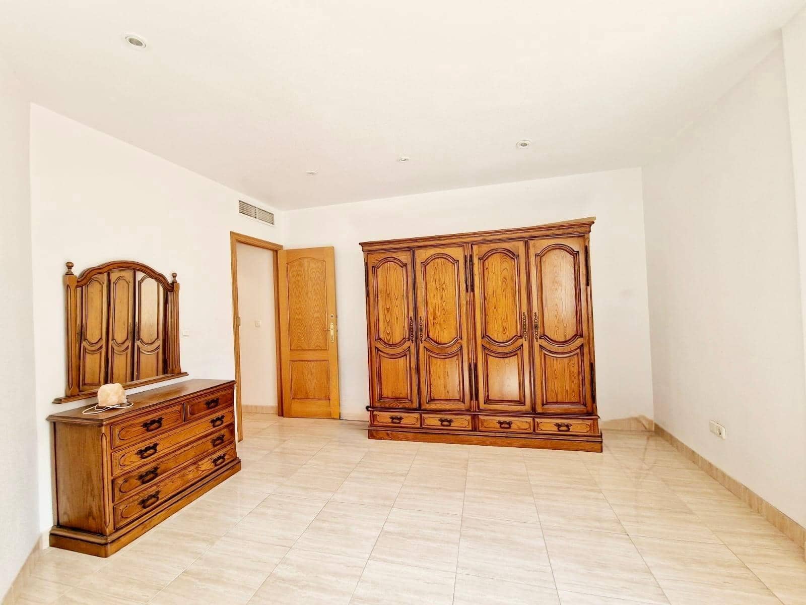 3 makuuhuone Asunto myytävänä paikassa Aguilas mukana 
autotalli - 259 000 € (Ref: 9674408)