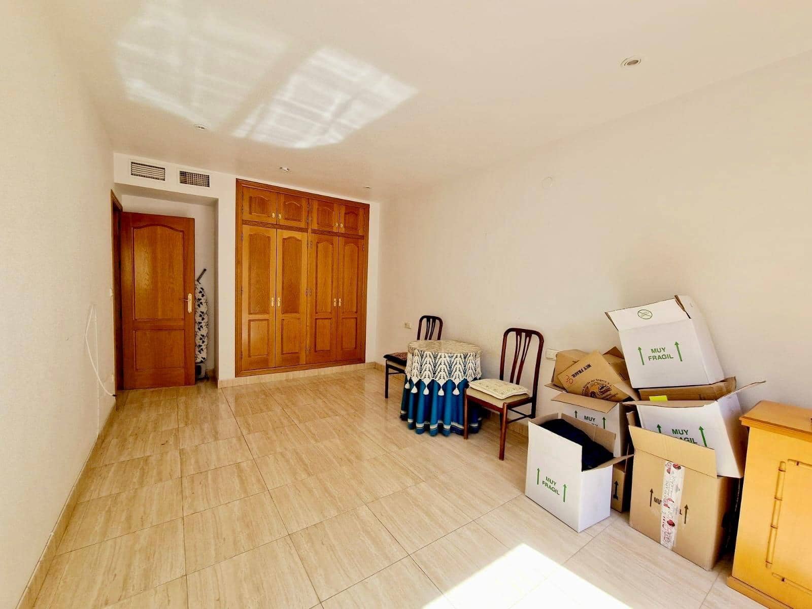 3 makuuhuone Asunto myytävänä paikassa Aguilas mukana 
autotalli - 259 000 € (Ref: 9674408)