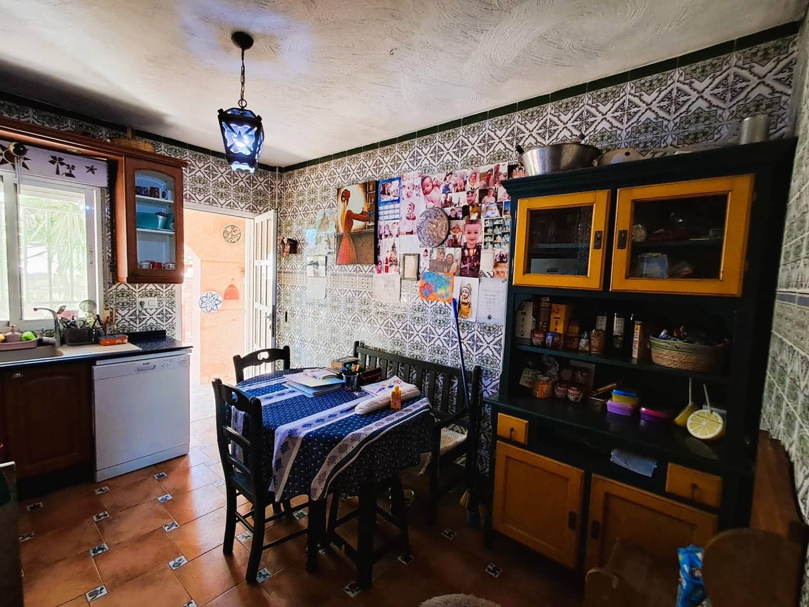 6 bedroom Villa for sale in Aguilas with pool garage - € 429,000 (Ref: 9690897)