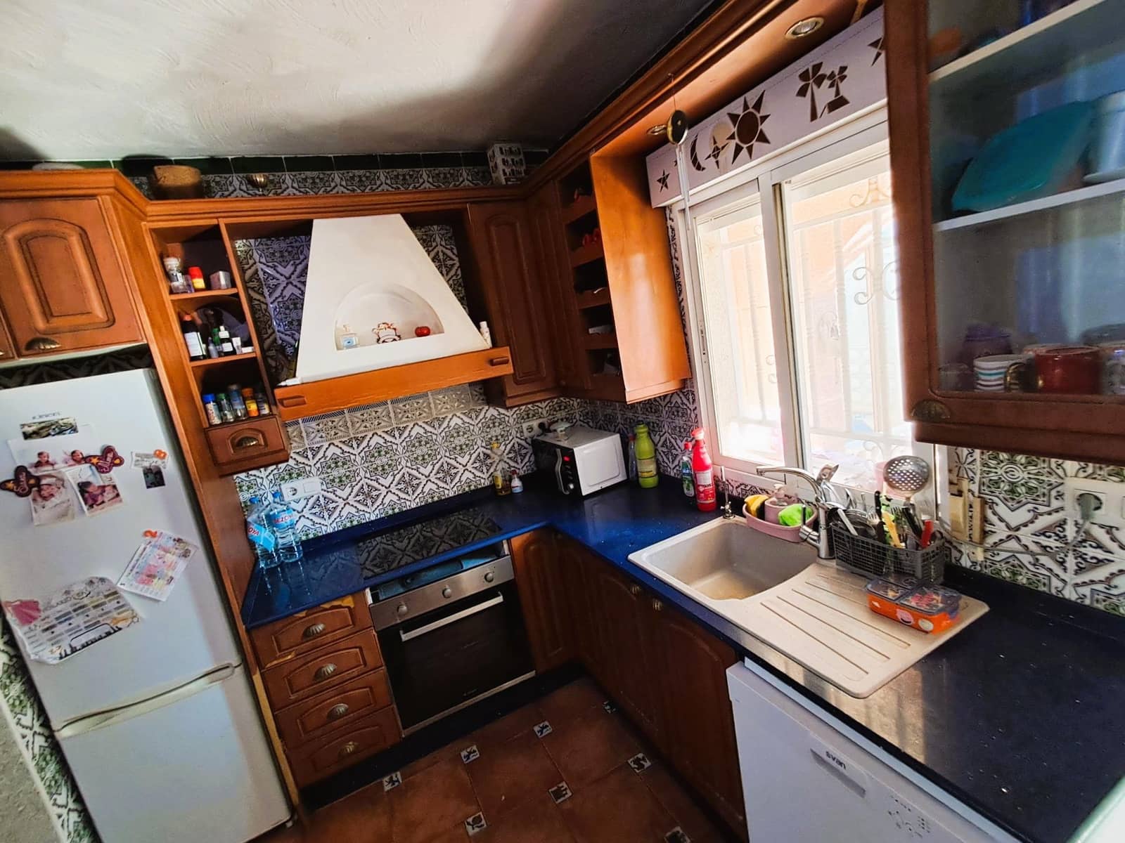 6 bedroom Villa for sale in Aguilas with pool garage - € 429,000 (Ref: 9690897)