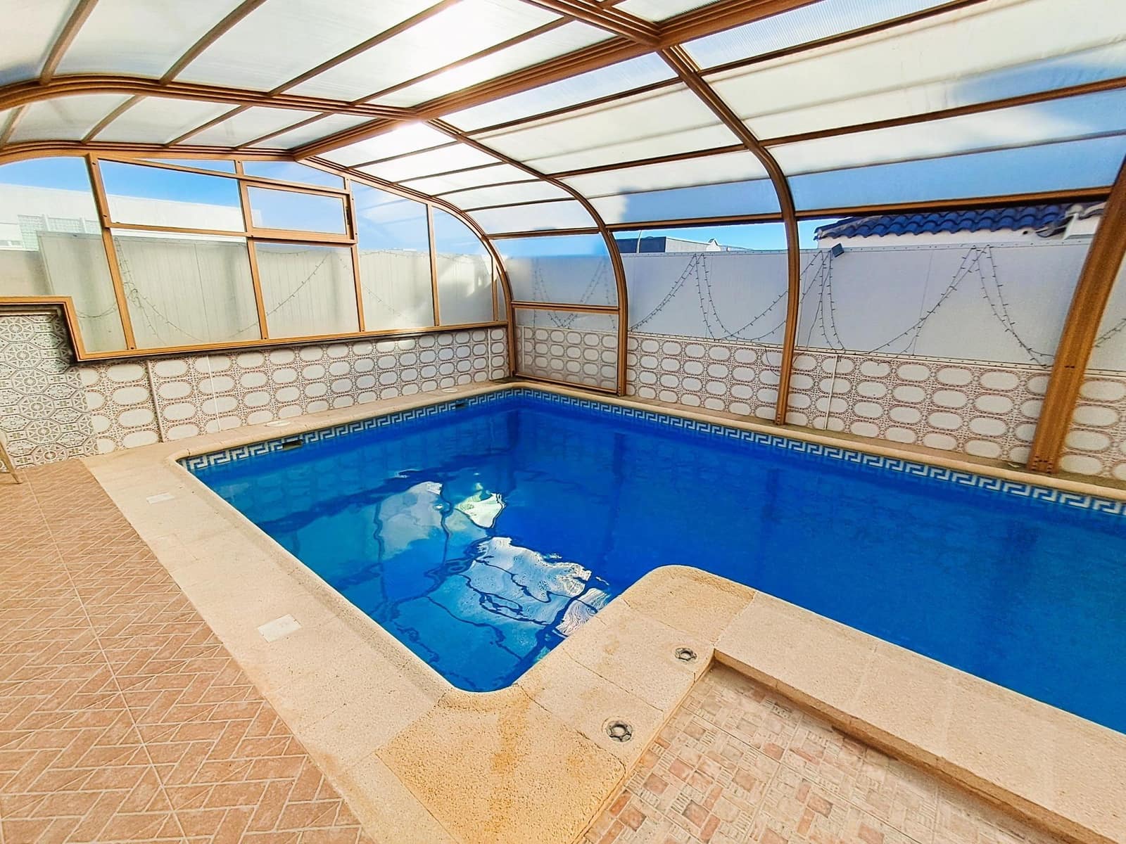 6 bedroom Villa for sale in Aguilas with pool garage - € 429,000 (Ref: 9690897)
