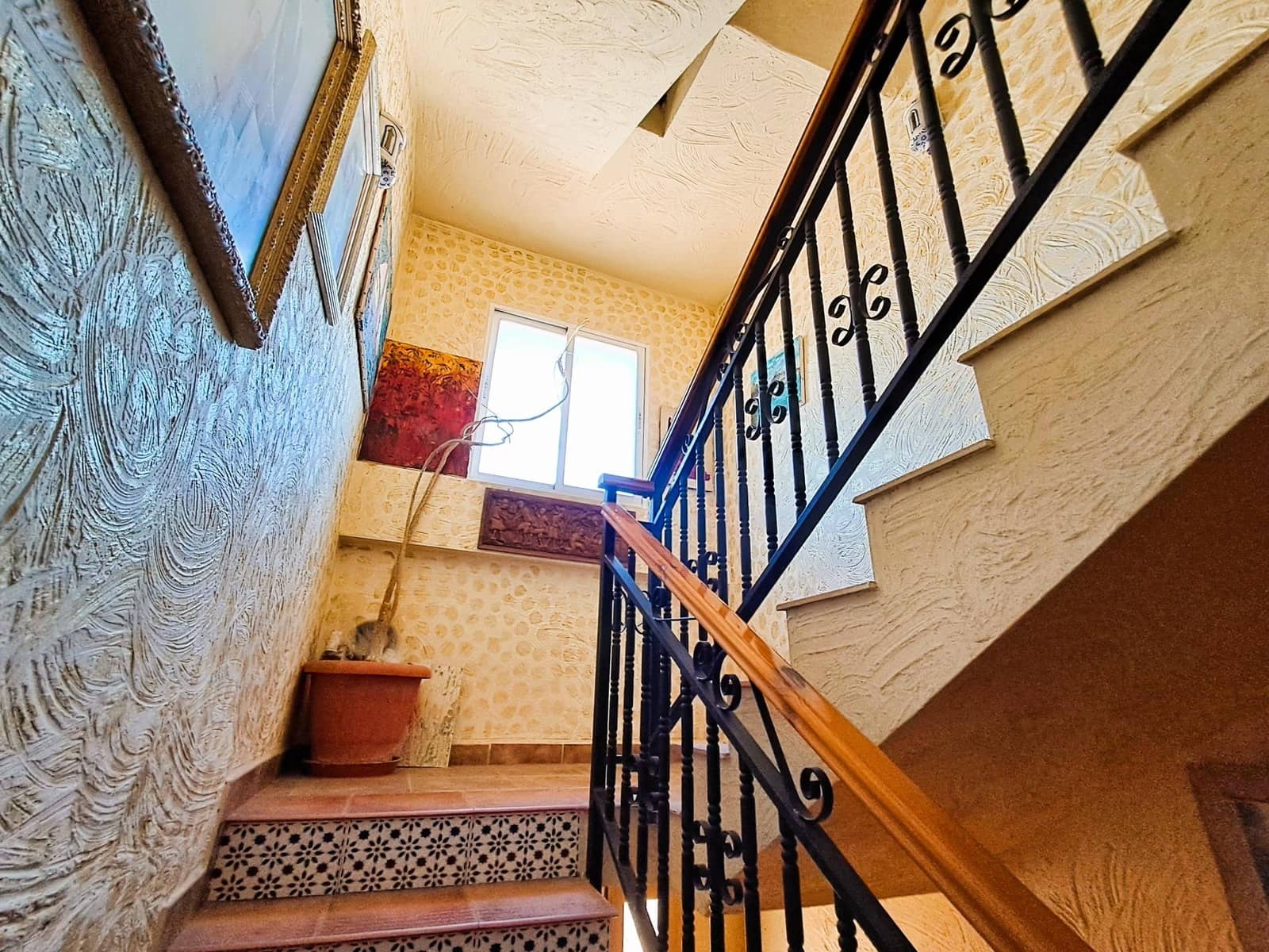 6 bedroom Villa for sale in Aguilas with pool garage - € 429,000 (Ref: 9690897)