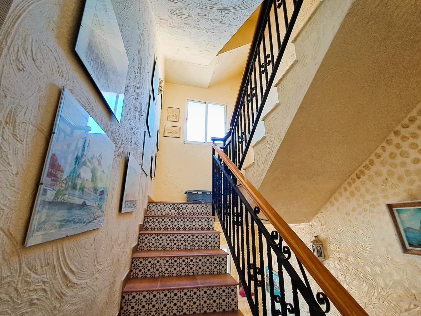 6 bedroom Villa for sale in Aguilas with pool garage - € 429,000 (Ref: 9690897)